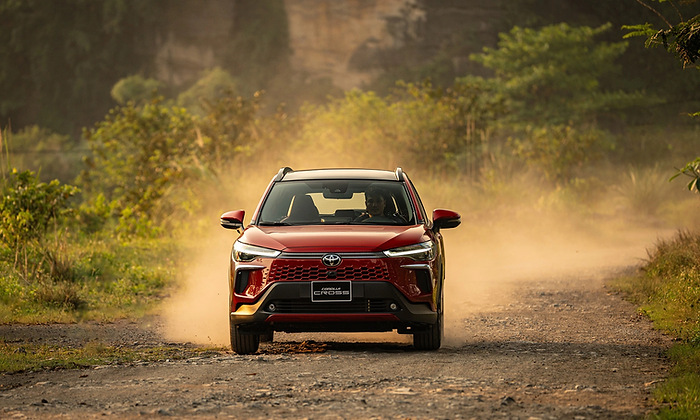 Hình ảnh: Tính năng an toàn Toyota Corolla Cross HEV Hybrid 2025 – Bảo vệ tối ưu với Toyota Safety Sense 3.0