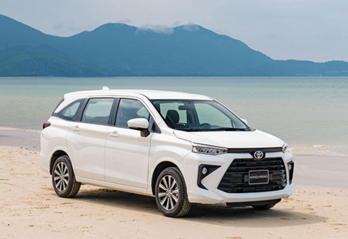 Xe Toyota 7 chỗ Avanza Premio