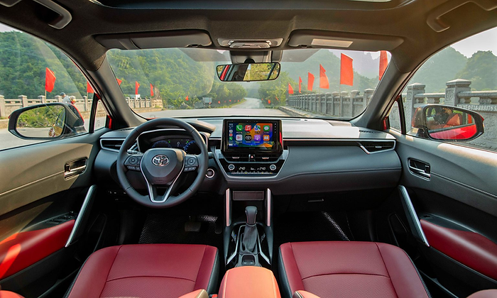 Khoang nội thất xe Toyota Corolla Cross 2025